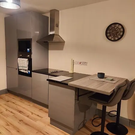 Cozy Town Apartment *